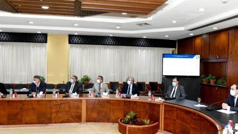 الملا يترأس الإجتماع