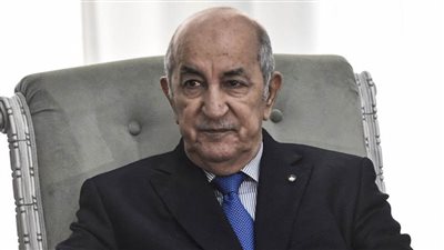 الرئيس الجزائري يجري مشاورات سياسية مع رؤساء 3 أحزاب قبل الانتخابات 