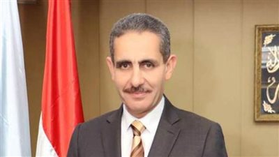 محافظ الغربية يشهد توزيع مساعدات مادية على الأسر الفقيرة