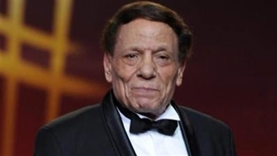 نقيب المهن التمثيلية يكشف حقيقة الحالة الصحية للزعيم عادل إمام