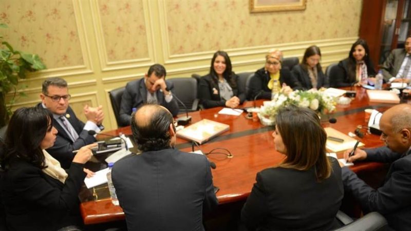 اجتماع لجنة حقوق