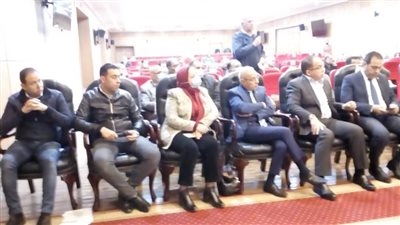 الغضبان يجتمع مع أعضاء مجلسي النواب والشيوخ ببورسعيد