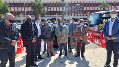 وزيرة الثقافة ومحافظ بورسعيد يشيدان بمتحف النصر للفنون التشكيلية