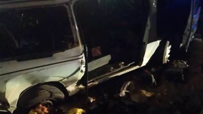 مصرع  18 وإصابة 5 فى تصادم نقل بميكروباص على الصحراوى الشرقى