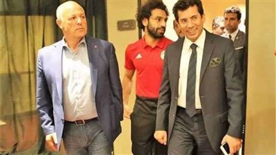 وزير الرياضة يؤازر أبو ريدة في انتخابات الفيفا