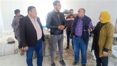 معاون وزير الزراعة يتفقد المزرعة النموذجية بقرية 8 بالمنيا