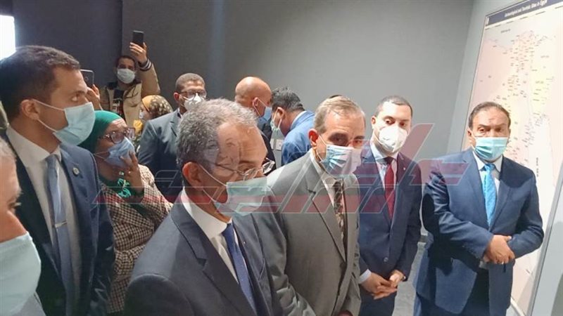 محافظ كفرالشيخ ووزير