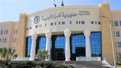 جبروت أب وموت مشاعر أم ..ألقى بطفله بالطريق بعدما رفضت الأم تربيته 