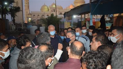  محافظ البحر الأحمر يتفقد شوارع الغردقة بـ