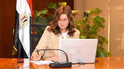 السفيرة نبيلة مكرم: شباب الدارسين بالخارج صوتنا لنقل إنجازات الوطن