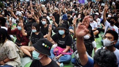 توجيه تهم إثارة الفتنة إلى 18 متظاهرا في تايلاند