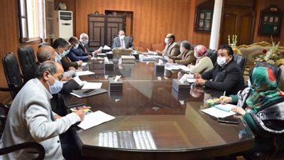 سلسلة اجتماعات لرئيس جامعة بني سويف