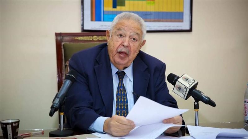 نقيب المحامين