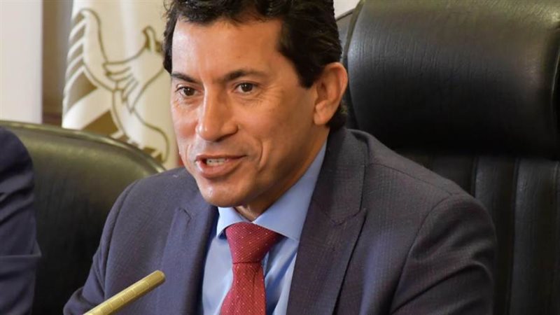 د. أشرف صبحى