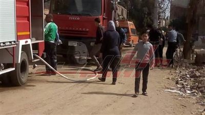 عاجل.. السيطرة علي حريق هائل بأحد العقارات بـ”المنوفية“..(صور) 