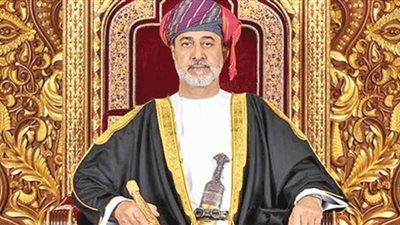 سلطان عمان يؤكد أهمية تسريع وتيرة توفير لقاح كورونا في البلاد