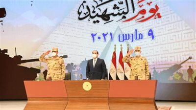 الرئيس السيسي يلتقي بقادة وضباط وضباط صف وجنود القوات المسلحة 