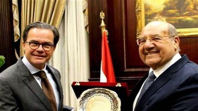 رئيس مجلس الشيوخ يبحث مع السفير الفرنسي إنشاء جمعية للصداقة البرلمانية