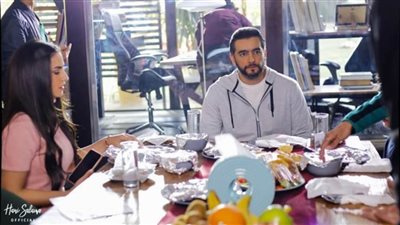 الصور الأولى من كواليس هاني سلامة ودرة في 