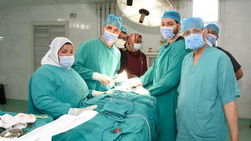 الفريق الطبي