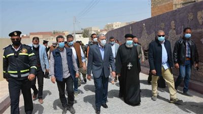 محافظ المنيا يتابع أعمال ترميم الكنيسة الأثرية 