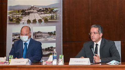 وزير السياحة والآثار يتابع الترتيبات الأخيرة لموكب المومياوات الملكية