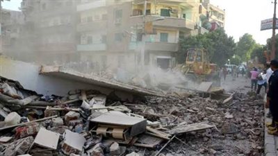 عاجل.. انهيار منزل بالمنصورة والبحث عن سيدة تحت الأنقاض