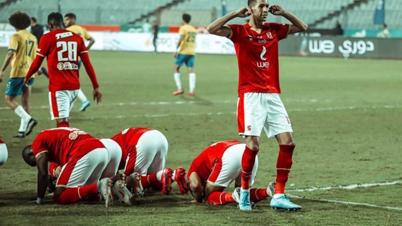 الأهلي والأسماعيلي