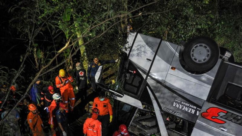 عمليات إنقاذ الطلاب