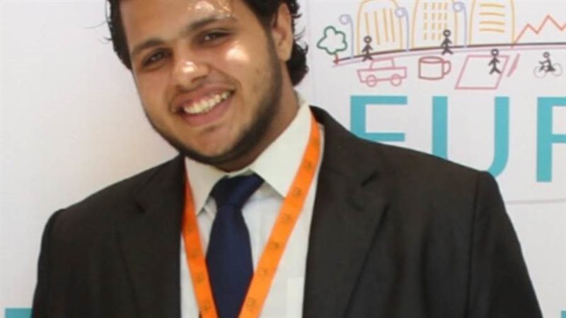 عبد العزيز محمود