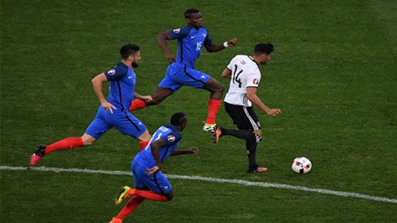 بدء اللقاء المرتقب