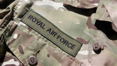 جنود بريطانيون يعتدون جنسيا على طيار في الجيش البريطاني   