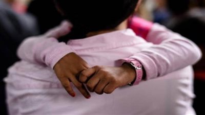 حقيقة تحرش أب بنجلته وتقدم الأم ببلاغ للشرطة