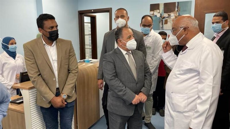 وزير المالية خلال