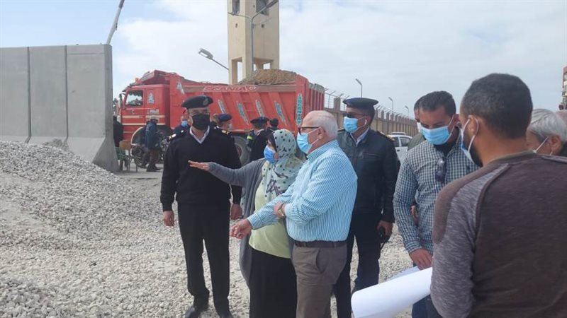 محافظ بورسعيد خلال