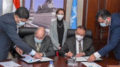 محافظ الإسكندرية يوقع بروتوكول تعاون مع وزارة الموارد المائية