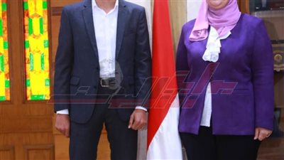 وزيرة التضامن الاجتماعي تكرم 