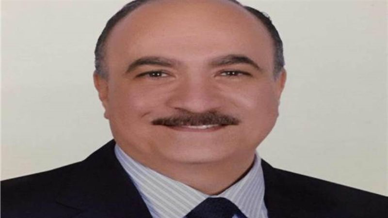 الدكتور محمود يس