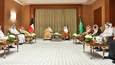 وزير النفط الكويتي يبحث ونظيره السعودي تعزيز التعاون في مجالات الإنتاج 