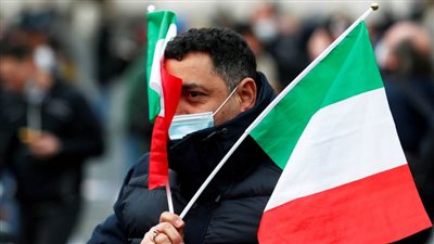 إيطاليا تنكس أعلامها في اليوم الوطني الأول لذكرى ضحايا كورونا