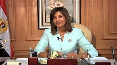 وزيرة الهجرة تستقبل مواطنًا أنقذ قاطني أحد مباني ميلانو بإيطاليا من حريق كبير