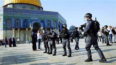 قوات الاحتلال الإسرائيلي تعيق وصول الفلسطينيين للأقصى لأداء صلاة الجمعة