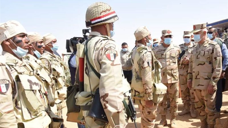 رئيس الأركان يشهد