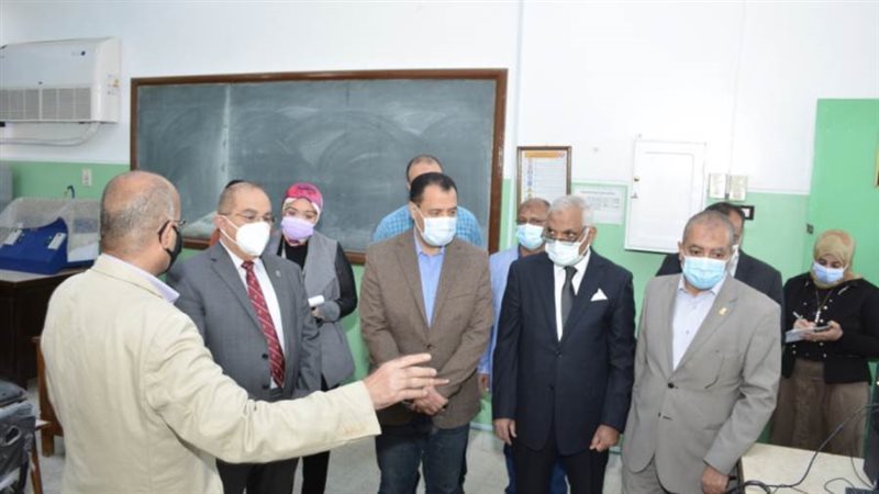 رئيس جامعة أسيوط