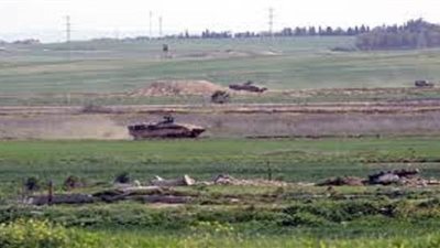 قوات الاحتلال تستهدف المزارعين الفلسطينيين شرق ووسط قطاع غزة