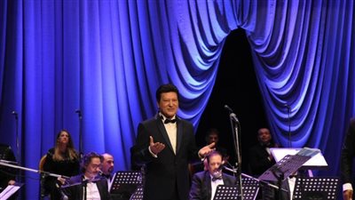 محمد الحلو يطرب جمهور أوبرا الإسكندرية في ليلة فنية ساهرة