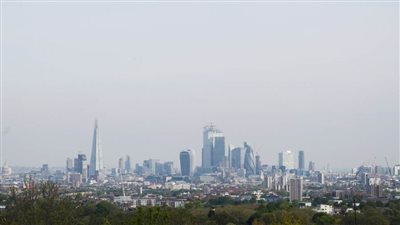 بريطانيا تسجل أكثر من 4800 إصابة و101 وفاة جديدة بفيروس كورونا