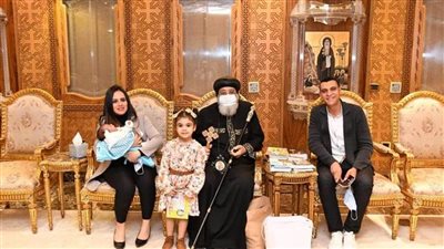 البابا تواضروس يستقبل بعض الأسر من عدة إيبارشيات