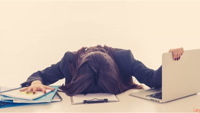 فترات الراحة القصيرة في العمل تخفف التعب وتحسّن الأداء