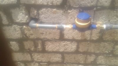 توصيل وتركيب 30 عداد مياه لمحدودي الدخل بالقرى الأكثر احتياجا بالبحيرة